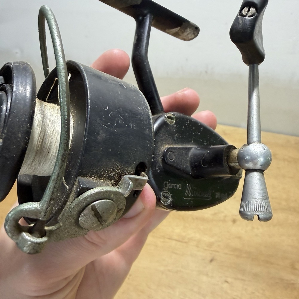 Vintage Garcia Mitchell 300 Spinning Reel France Fishing Reel Black Antique - Picture 5 of 13